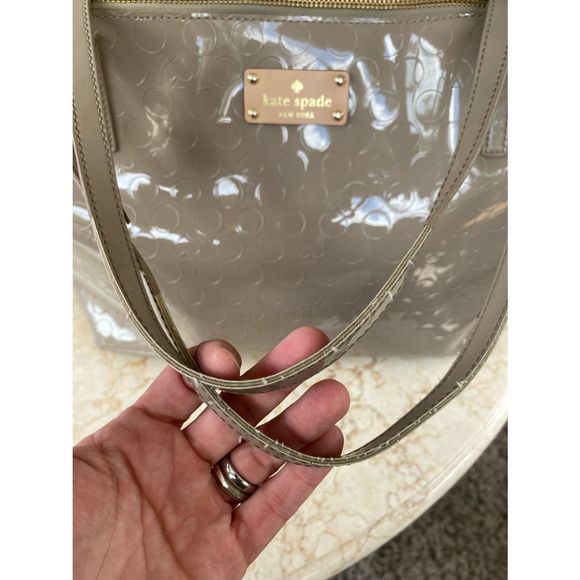 Kate Spade patent leather tote handbag- beige - tan - Picture 8 of 16